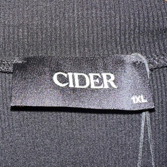 SOLD ๐NWT Cider Black Plus Size Mock Turtleneck Long Sleeve Bodysuit Size 1X - Picture 3 of 13